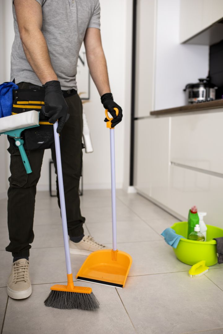 What is Included in a Basic House Cleaning?
